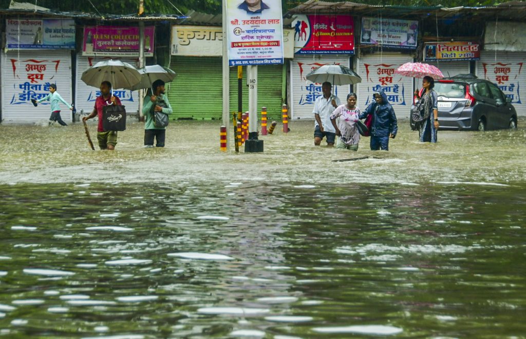 One dead as heavy rains lash Maharashtra - The Meghalayan Express