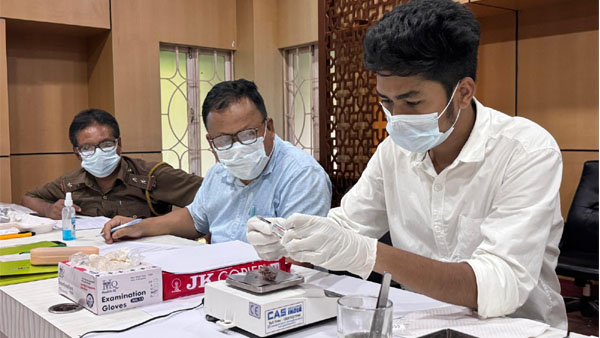 DNA-profiling-rhino-horns-kaziranga-assam