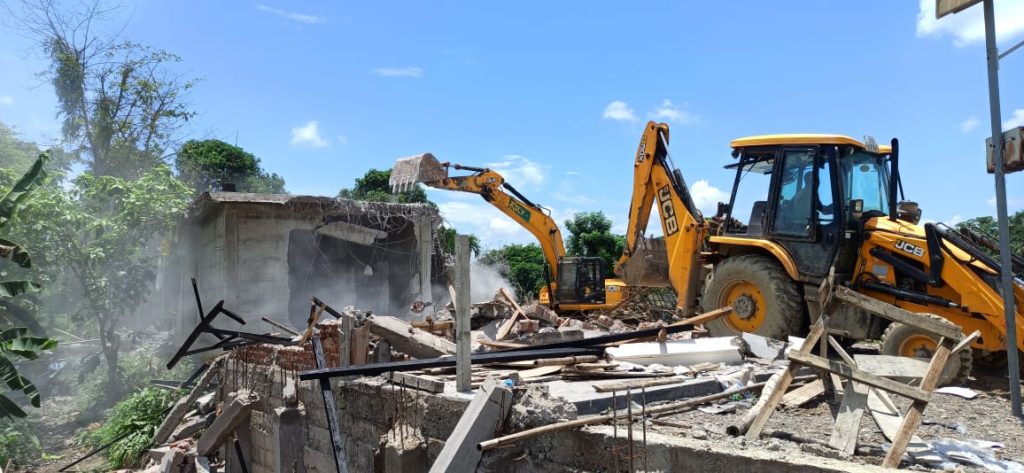 Eviction drive begins in Uriamghat, 2,648 families set to be displaced ...
