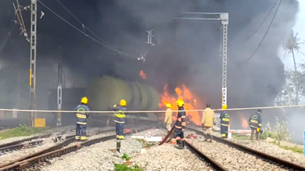 goods-train-fire