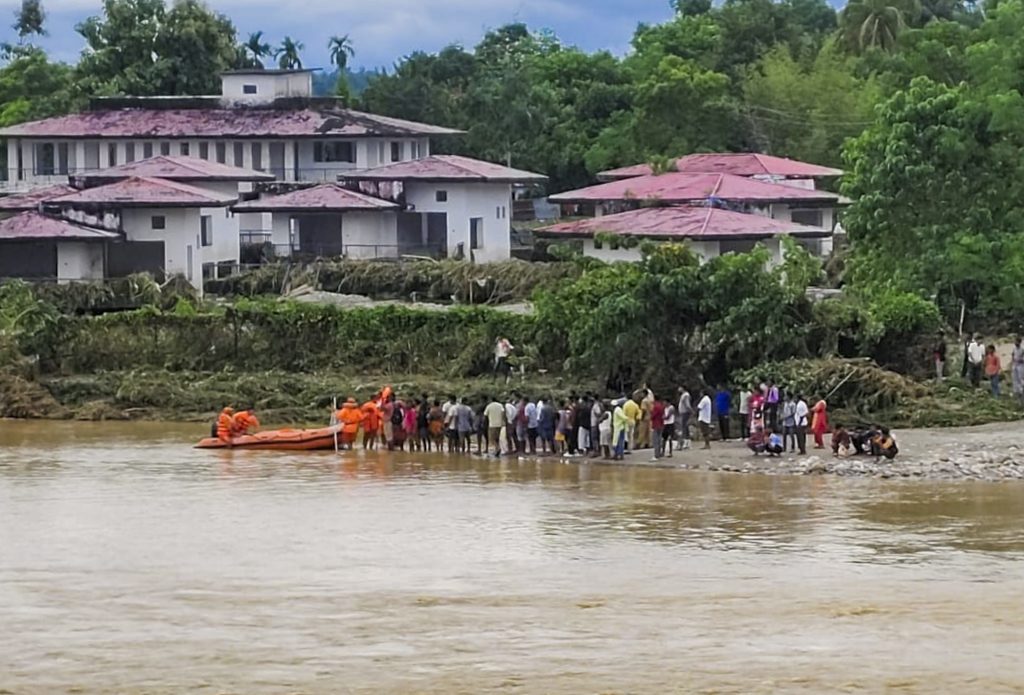 20 dead as heavy rain triggers massive landslides in Darjeeling hills ...