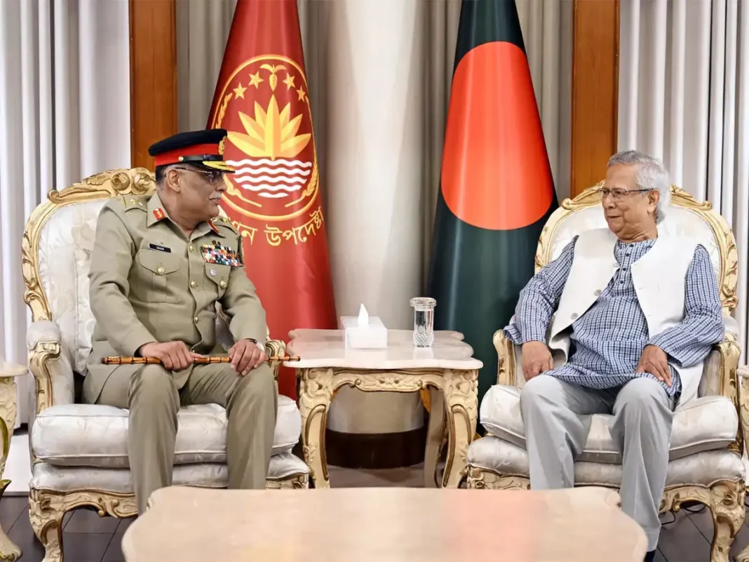 Top Pakistani military official meets Bangladesh’s interim govt chief Yunus