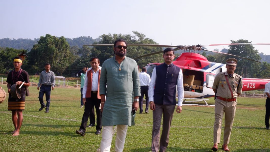 Union Minister Gopi reviews devp works in Baghmara, says visit is ‘one of his most satisfying’