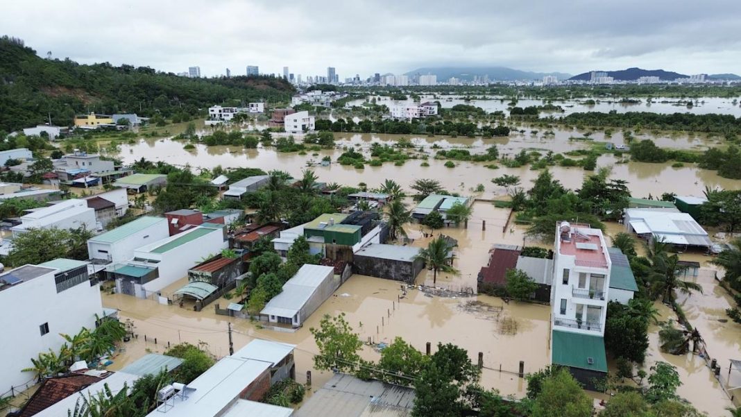 Death toll climbs in Southeast Asia as heavy rains cause floods, landslides