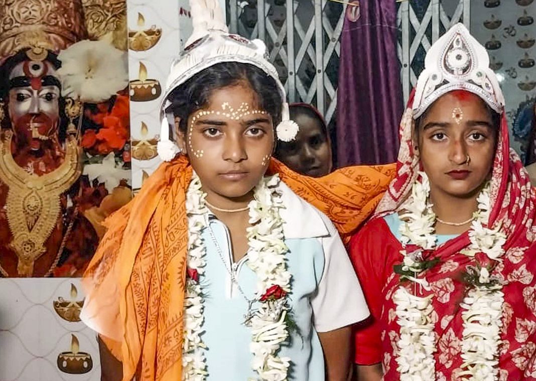 Bengal: 2 young women defy norms to marry in Sundarbans temple, village rallies behind them