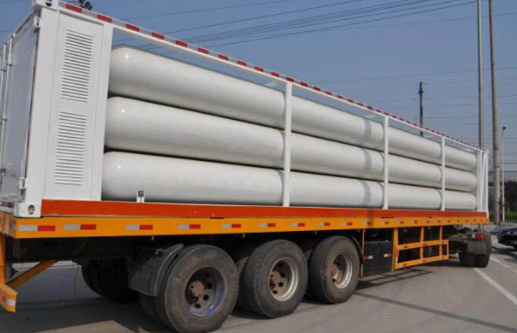 CNG tanker develops leak on Latur highway; traffic disrupted for two hours