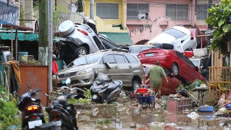 Typhoon Kalmaegi kills 26 in Philippines