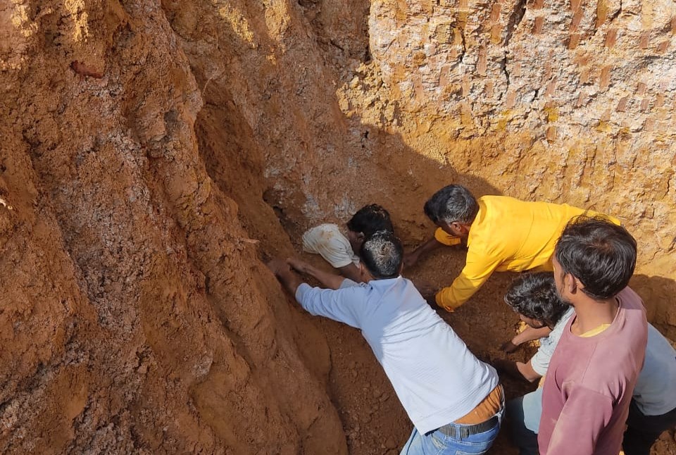 Two dead, 3 injured after mud wall collapse in Tura