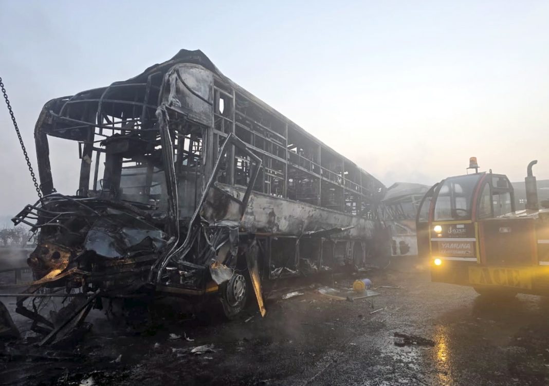 Mathura: 4 killed, 25 injured in Yamuna Expressway pile-up; buses catch fire