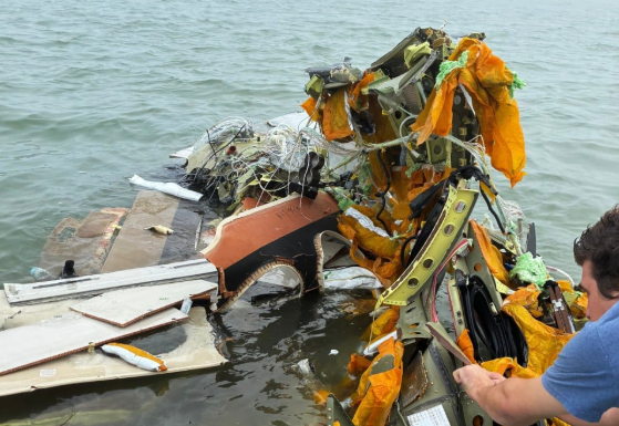 5 killed after Mexican plane crashes in US