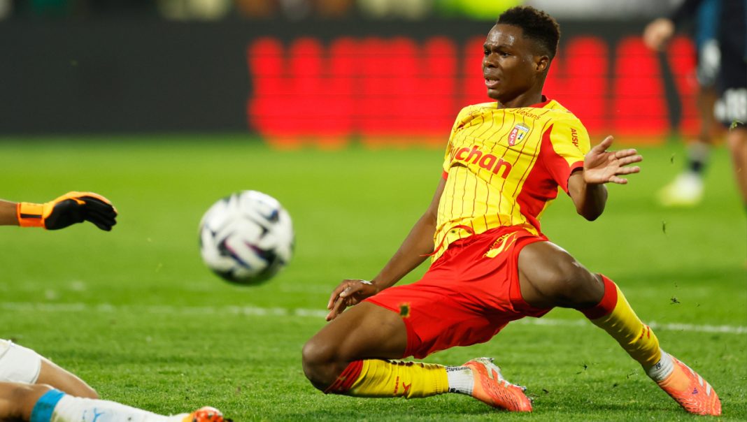 Lens consolidate Ligue 1 lead with win over 10-man Toulouse