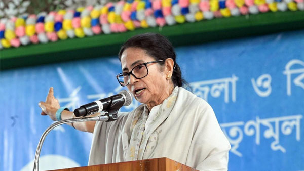 Will not bow before ‘malevolent forces’: Mamata on TMC foundation day