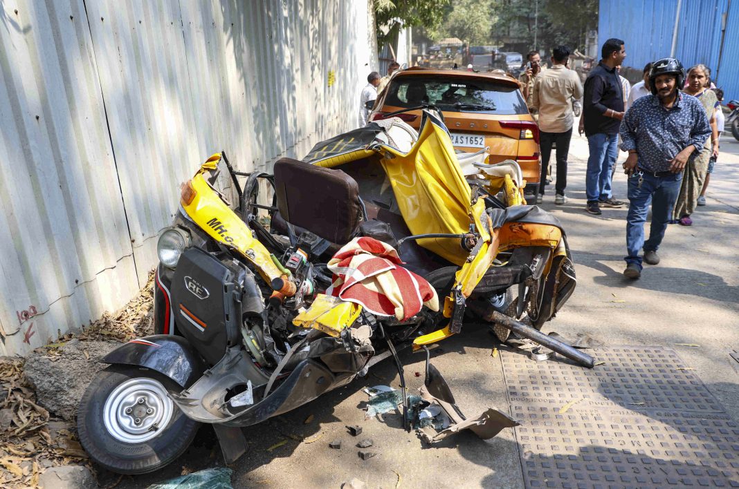 One dead as parapet segment of Metro bridge crashes