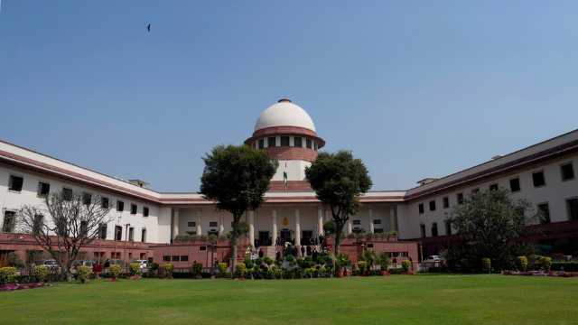 SC fastens liability of paying penalty on employer for delay in depositing compensation