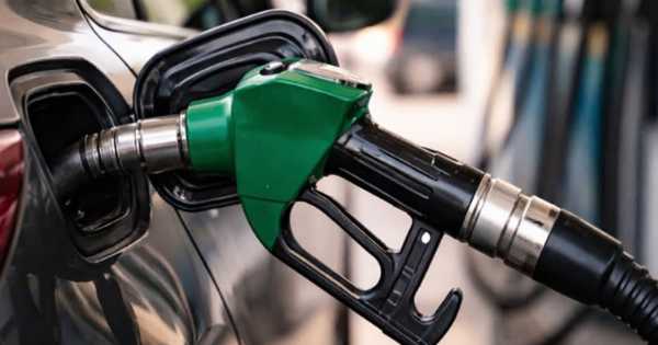 Govt cuts excise duty on petrol, diesel; windfall tax on fuel export back