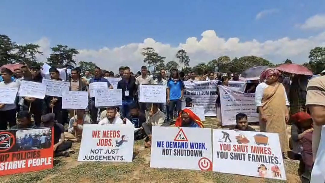 Coal miners demand new mining policy in 3 months