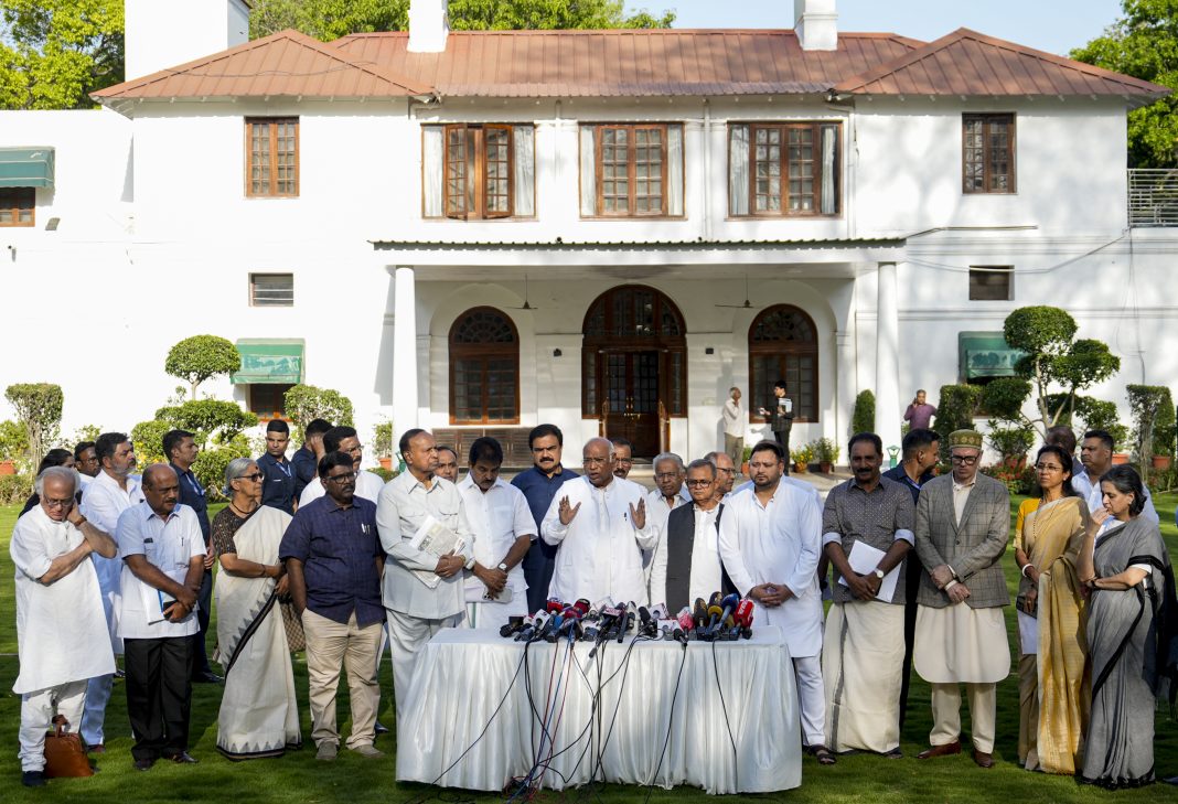 Oppn parties to vote against delimitation provisions in Constitution amendment bill: Kharge