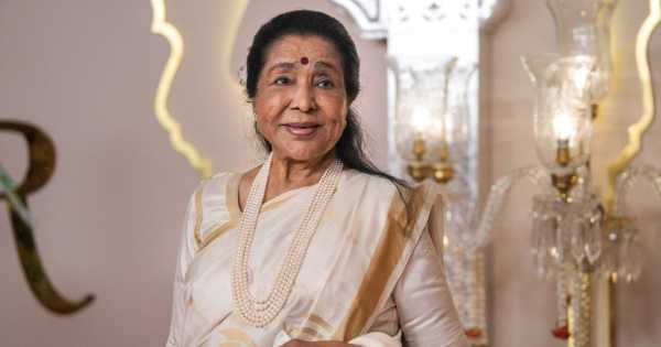 Singing legend Asha Bhosle dies at 92