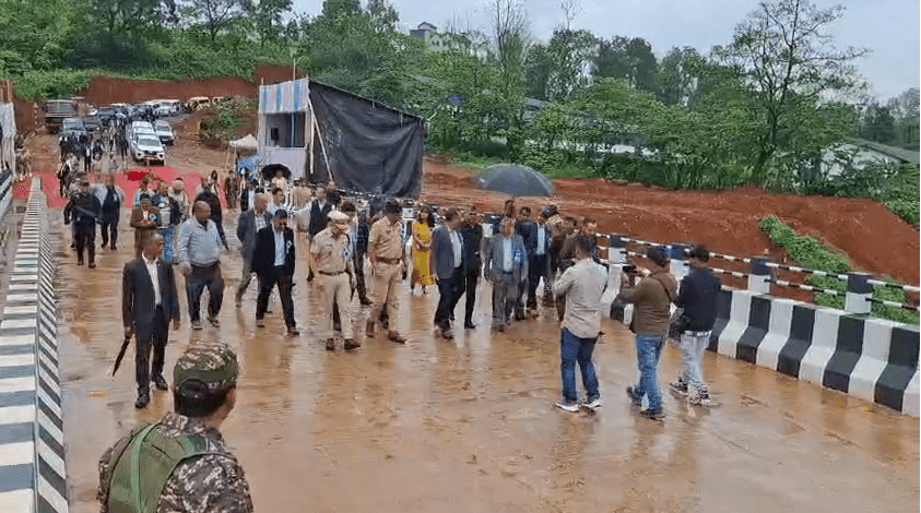 Umam bridge bypass opens for heavy vehicles