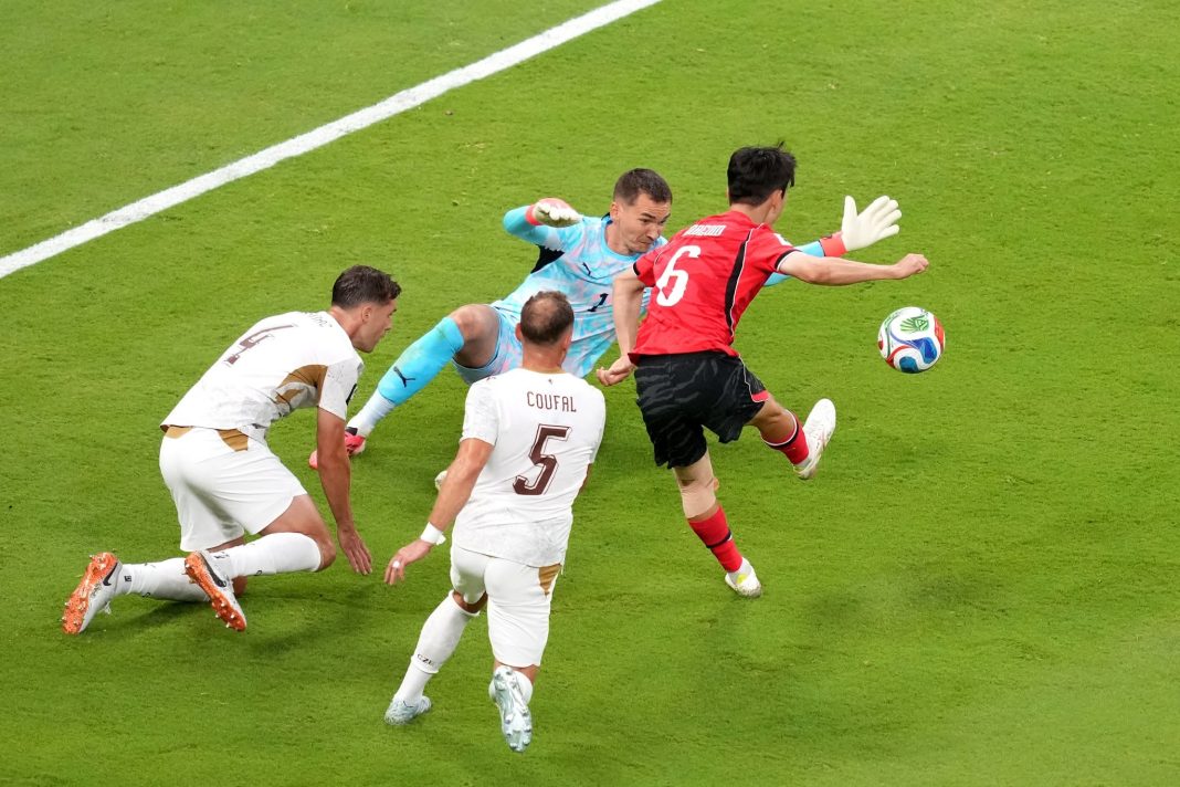 Hwang In-beom sparks South Korea’s 2-1 comeback win over the Czech Republic at the World Cup
