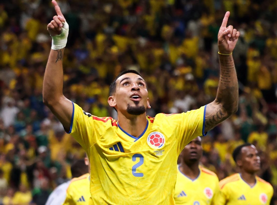 Daniel Muñoz scores and Colombia edges Congo 1-0 to reach the knockout stage at the World Cup