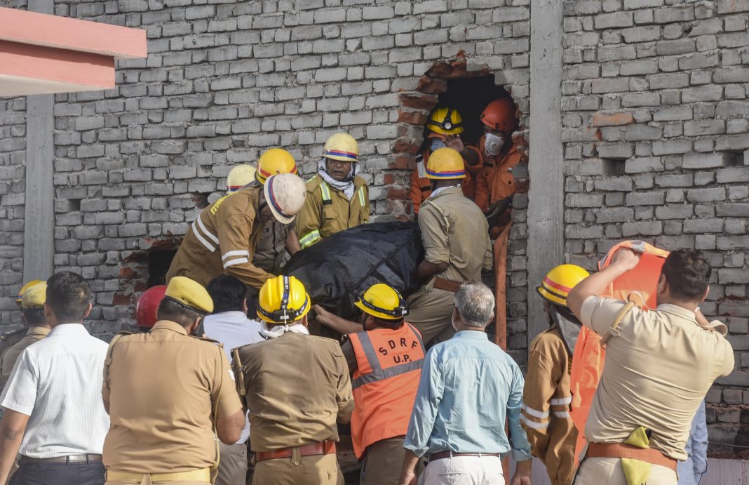 At least 15 dead as fire rips through Lucknow building; four arrested