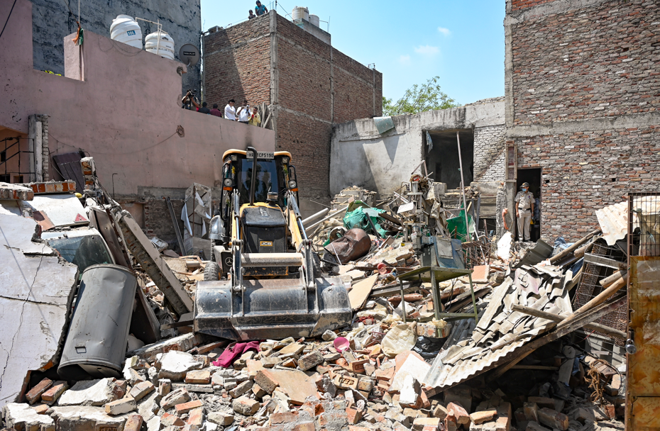 House collapses in LPG blast in Delhi’s Mukundpur leaves one critical, rescue op underway