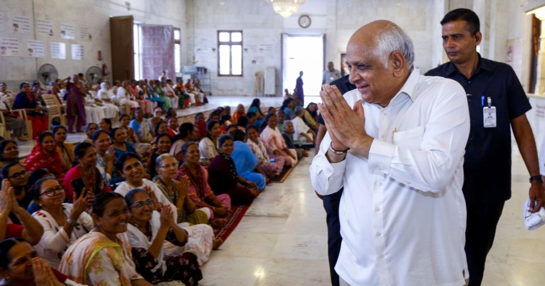 ‘Maha Aartis’ across Gujarat as Modi becomes India’s longest-serving elected PM
