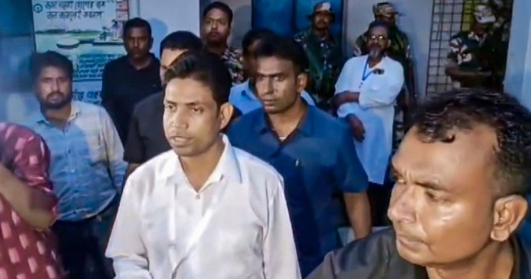 Bengal: Locals ransack arrested TMC leader Jahangir Khan’s office in Falta