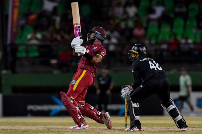 New Zealand beats West Indies by 6 wickets in the 3rd ODI to take a 2-1 series lead