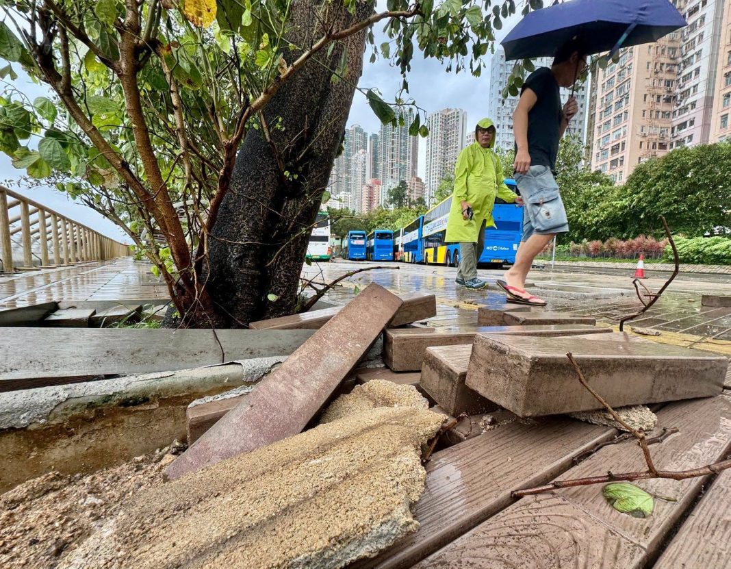 10 killed after Typhoon Noul makes landfall in China
