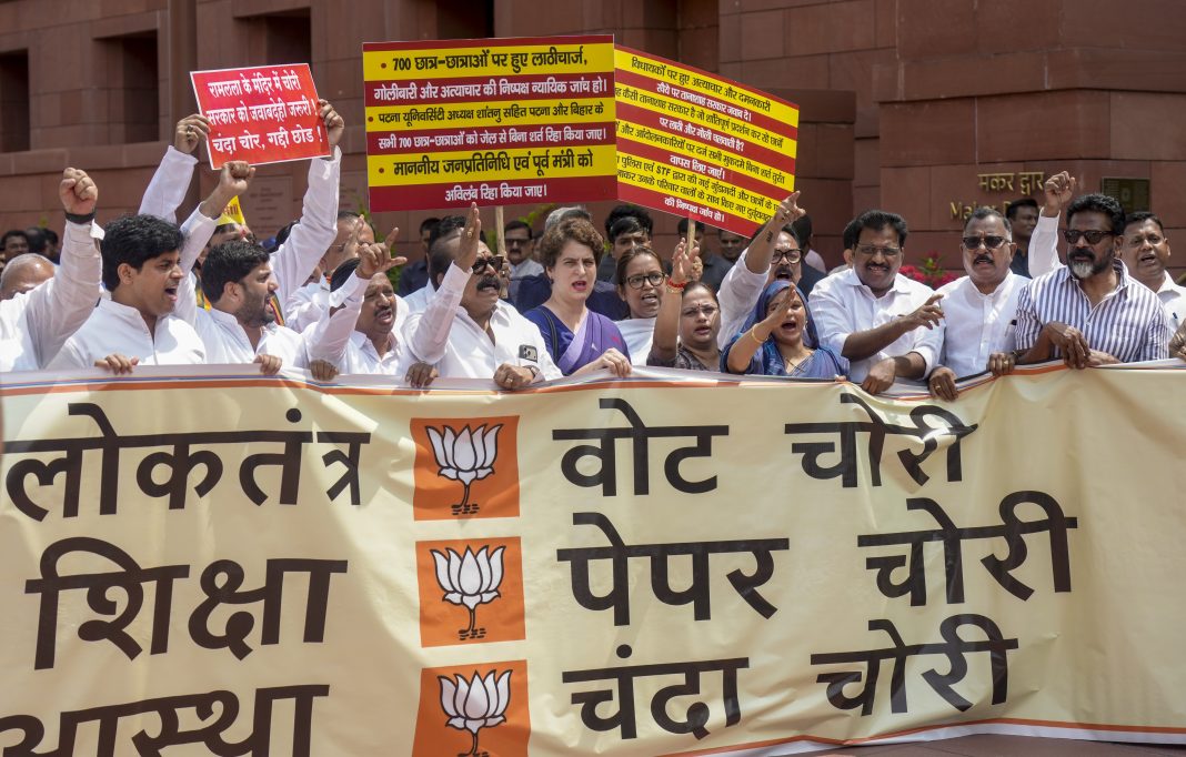 Oppn protests in Parliament complex against police action on students, demands Shah’s apology