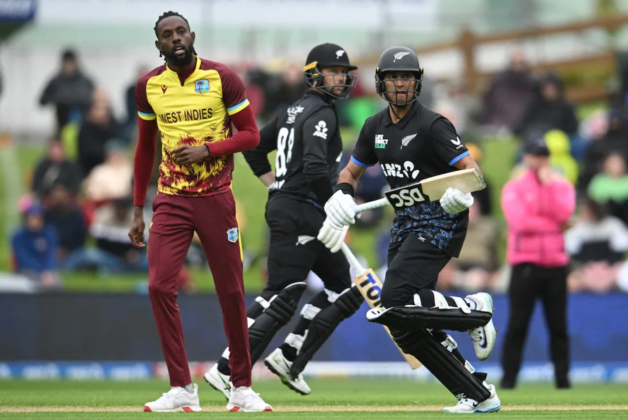 New Zealand beats West Indies by 5 wickets in the 2nd ODI to level the series 1-1