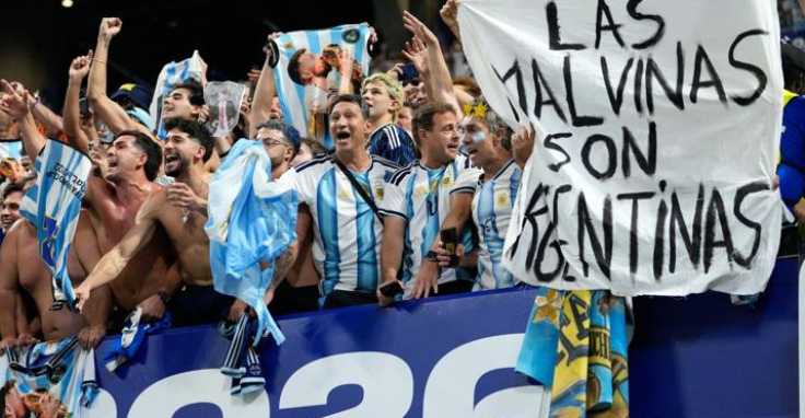 UK urges FIFA to investigate Argentina over Falklands banner at World Cup