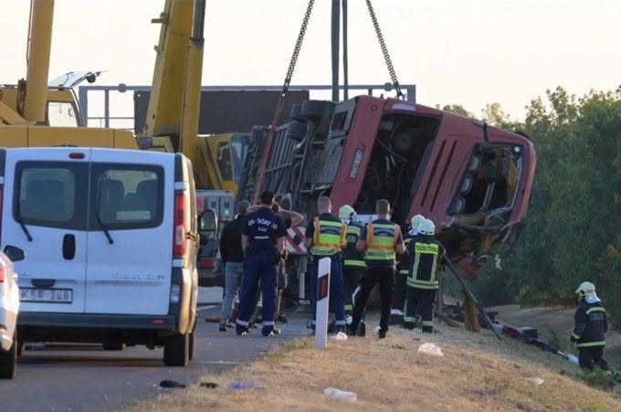 Bus crash in Hungary kills 12 people