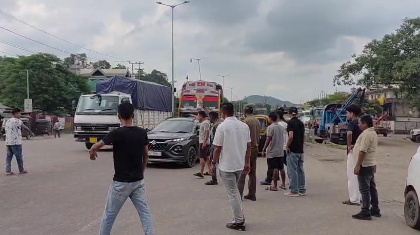 Assam cabbies resent ‘selective attacks’, block Meghalaya vehicles