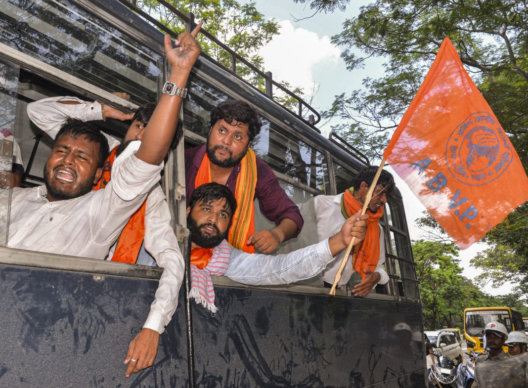 J’khand exam stir: ABVP workers detained during march to assembly over police action on students