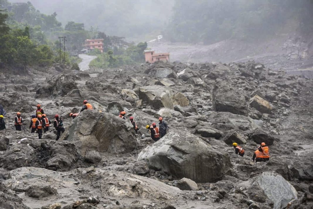 Death toll reaches 903 in Nepal flash floods; 4,247 still missing