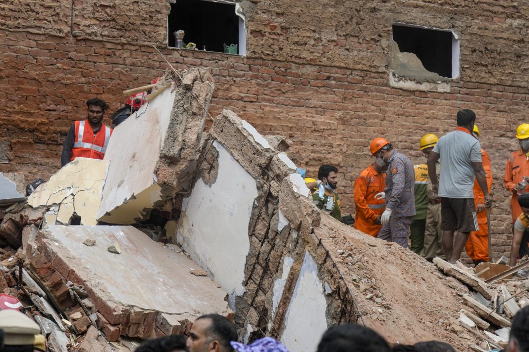 Building collapses in south Delhi’s Satya Niketan; 3 dead, 5 critical, many trapped, oxygen cylinder dropped