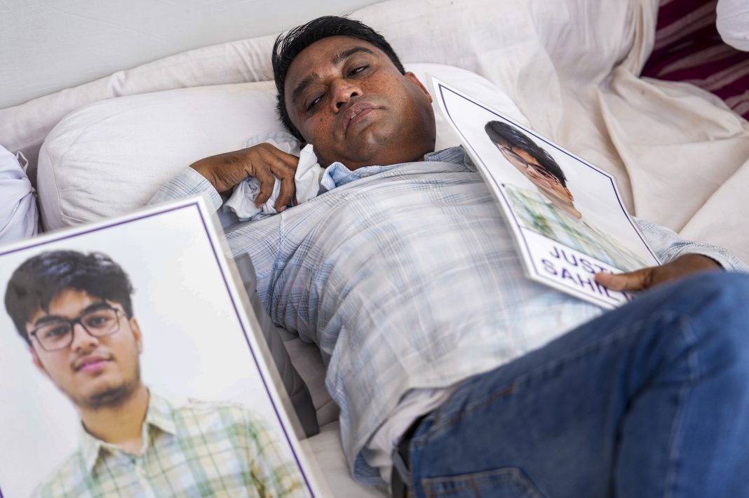 Day 3 of hunger strike: Wakode’s parents refuse to give up; Youth Cong workers back protest