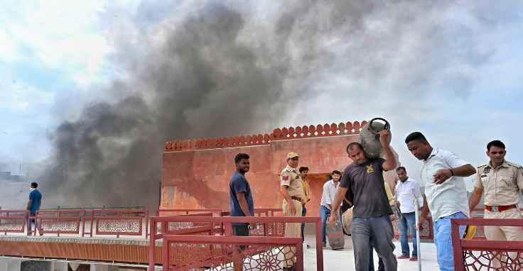 Shops gutted after fire breaks out at Jaipur’s Katla market