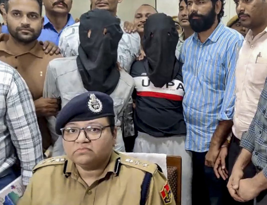 Tiger Shroff shooting: Three suspects detained at Kota railway station