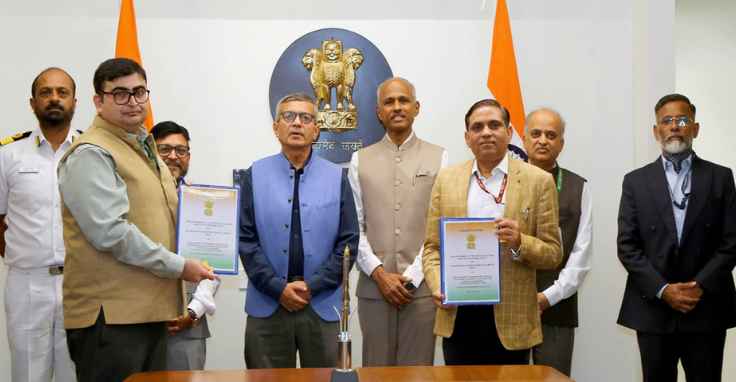 MoD inks Rs 661 cr contract to procure BrahMos fire control system, launchers for Navy ships