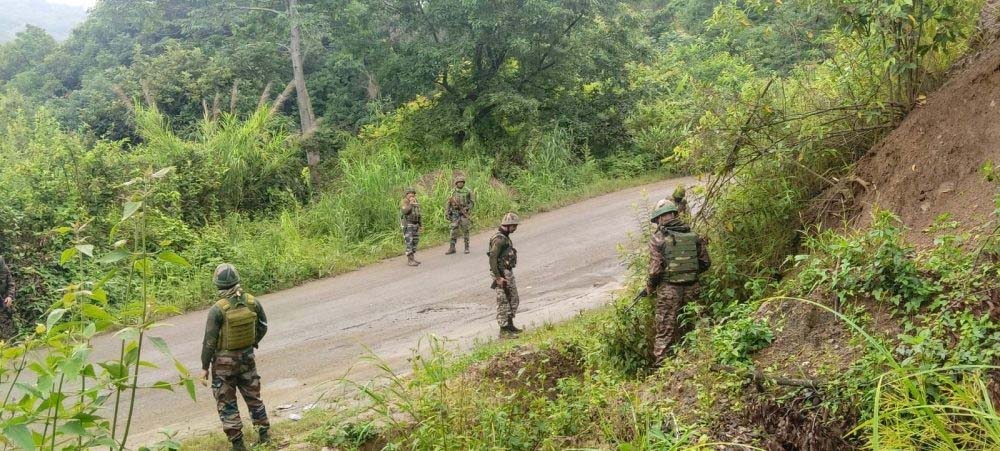 One killed in Chassad gun attack; 15 houses burnt in Manipur’s Kamjong